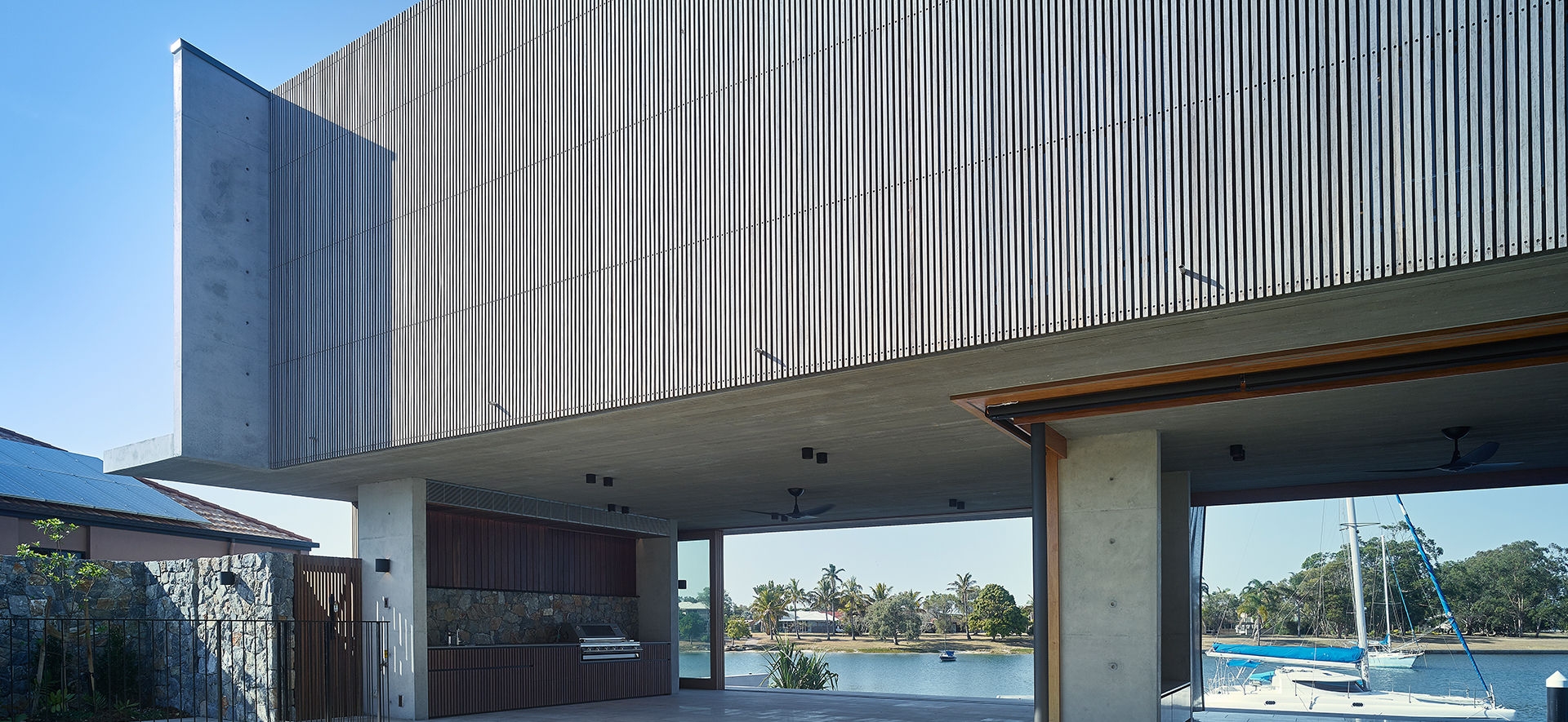 Brio Top Hung Straight Sliding