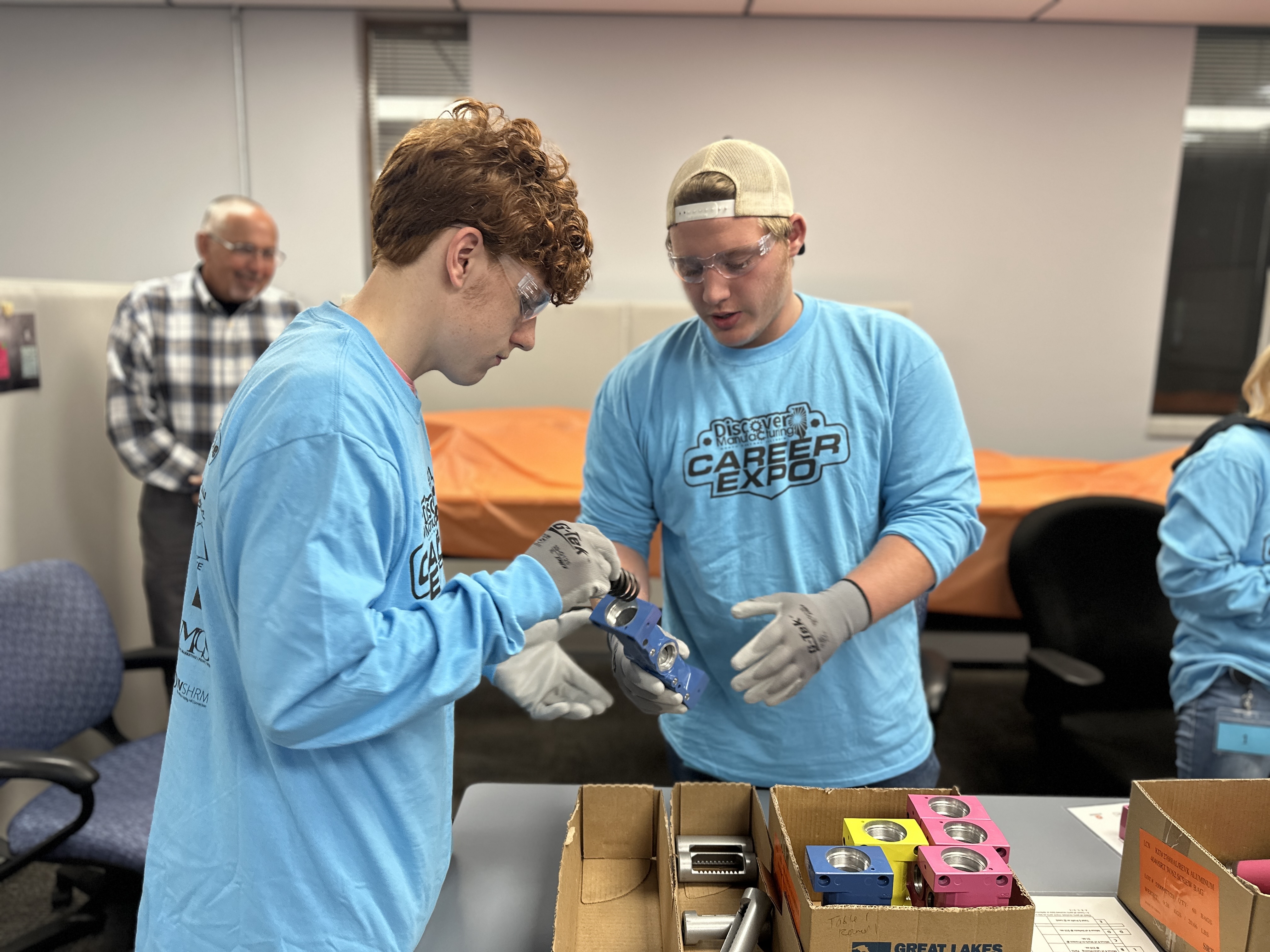 Our LCN facility in Princeton, Illinois, hosted local students in conjunction with the local community college’s Discover Manufacturing Career Expo. 